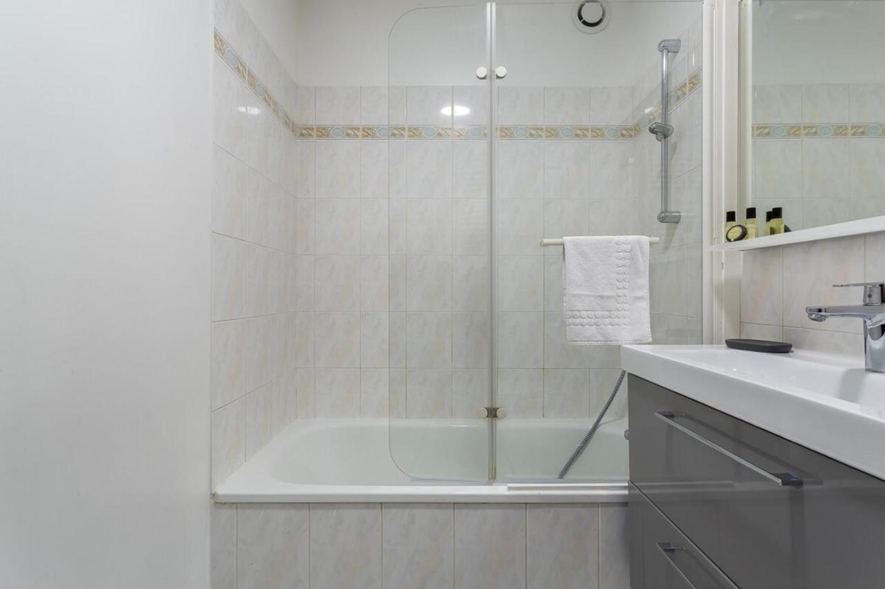 Studio Abondance - Proche Garemetrobus - Calme Appartement Lyon Buitenkant foto